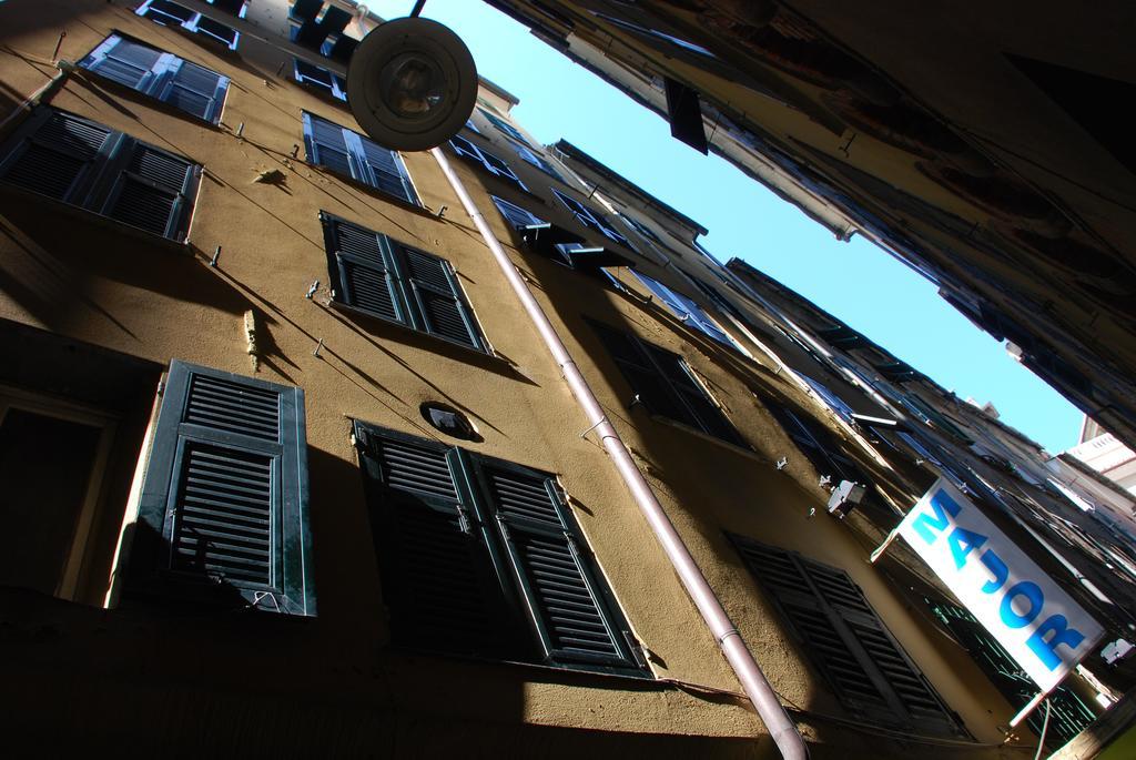 Major Génova